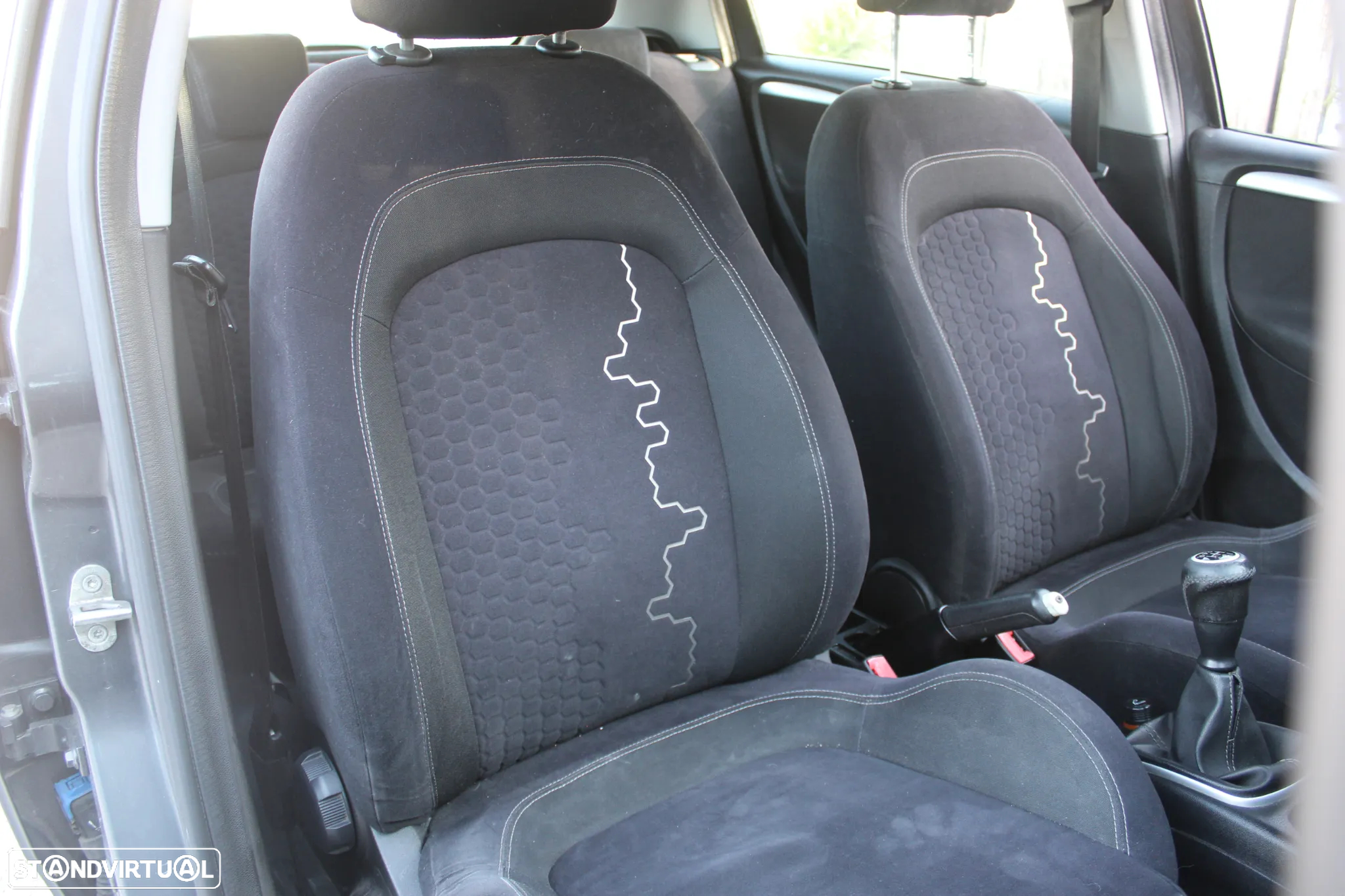 Fiat Punto 1.3 M-Jet Lounge S&S - 20