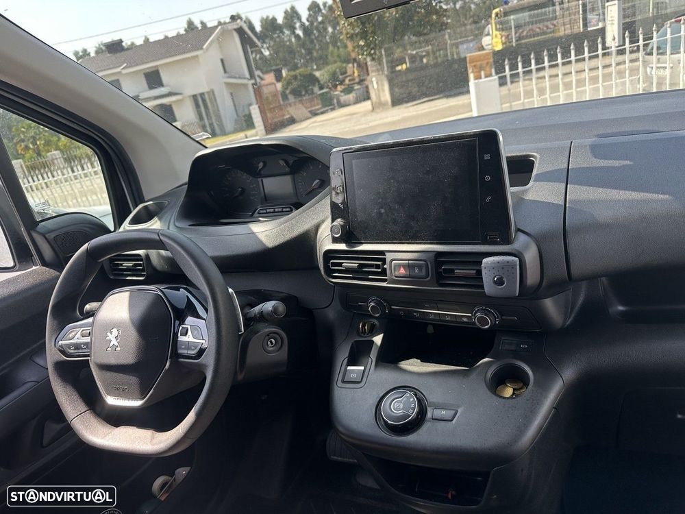 Peugeot Partner 1.5 BlueHDi Asphalt Standard EAT8 - 22