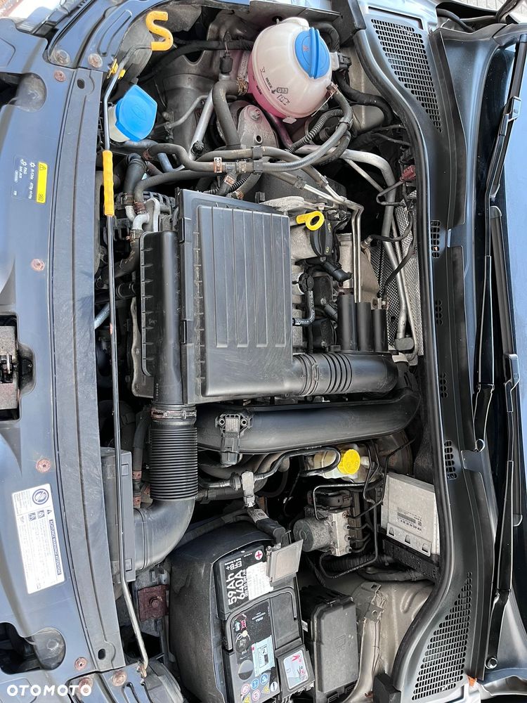Skoda RAPID - 21