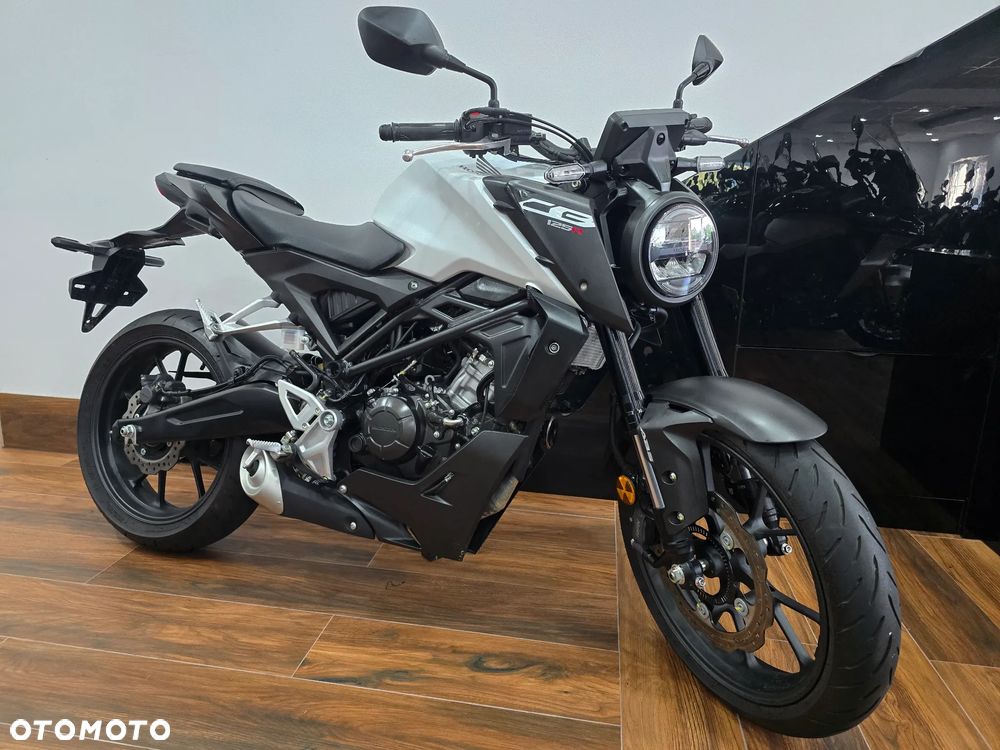 Honda CB - 1