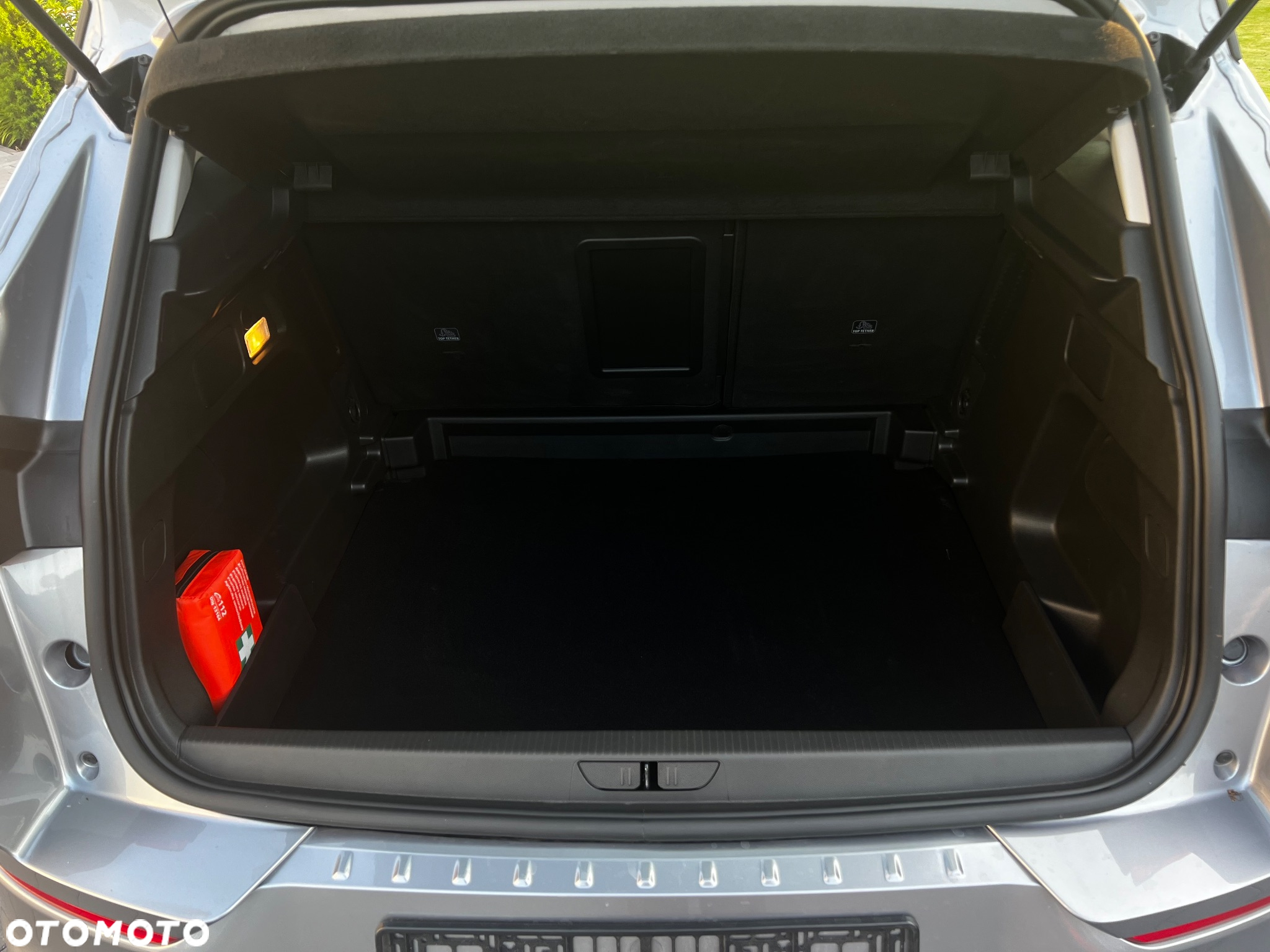 Opel Grandland 1.2 T Business Edition S&S - 24