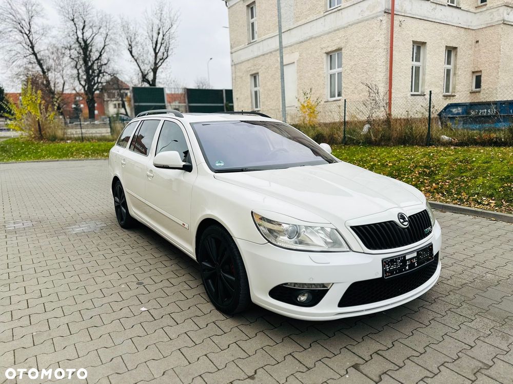 Skoda Octavia 2.0 TDI DPF DSG RS - 4