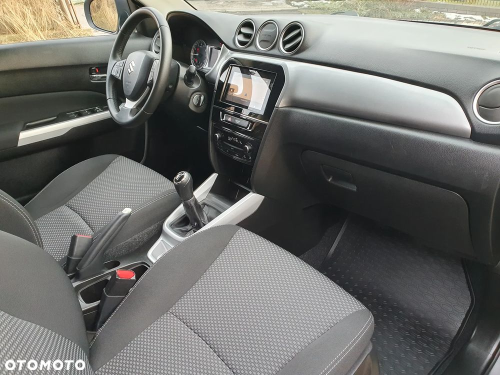 Suzuki Vitara 1.6 (4x2) Club - 18