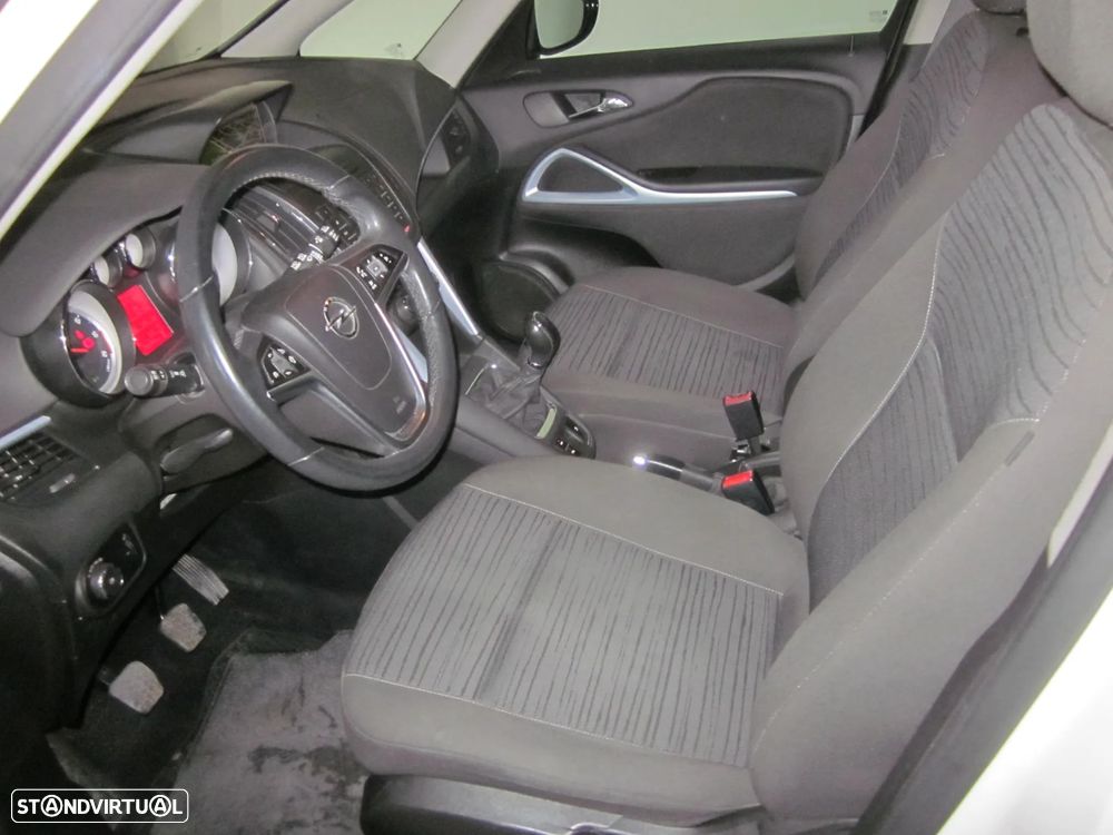 Opel Zafira 1.6 CDTi Executive - 9