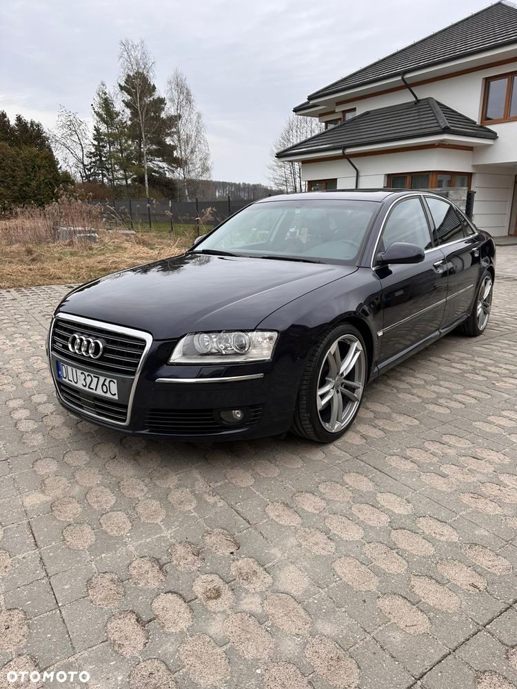 Audi A8 4.2 Quattro - 11
