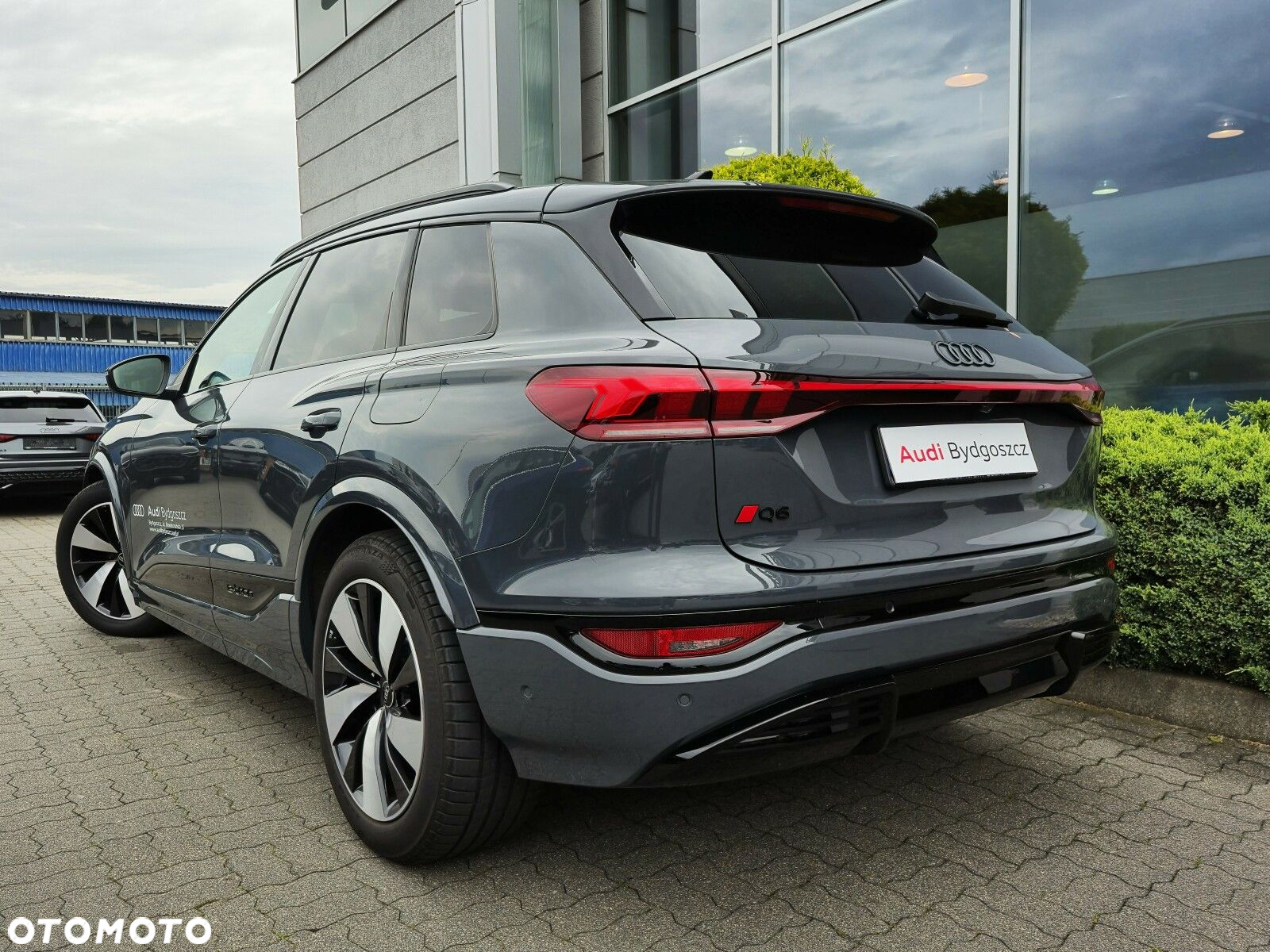 Audi Q6 e-tron - 3