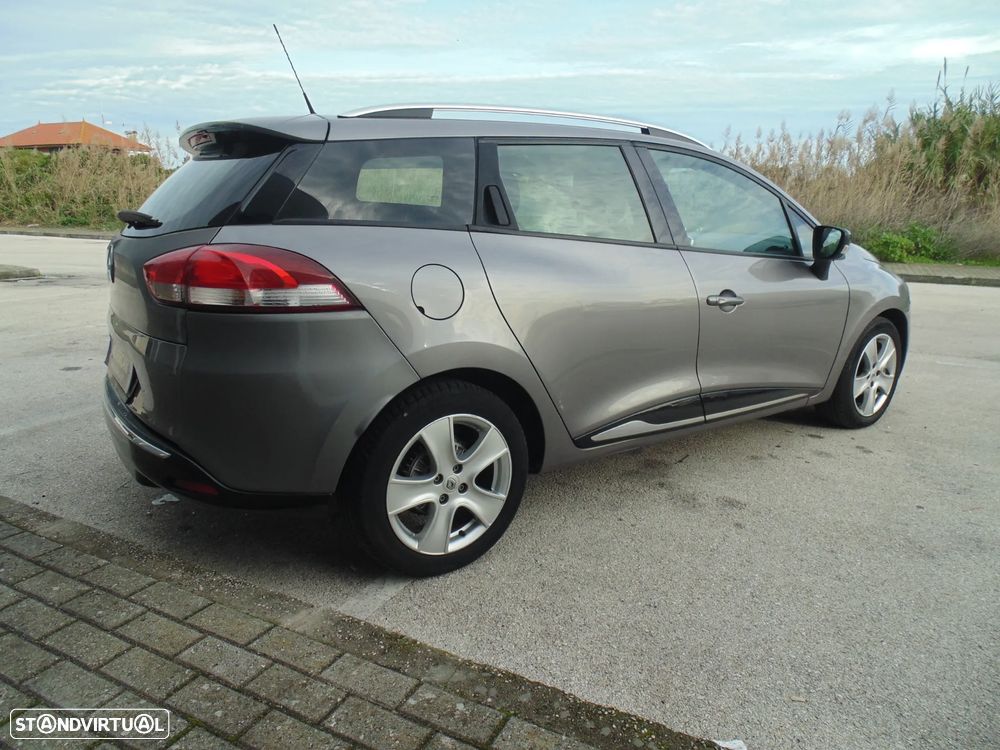 Renault Clio Sport Tourer 1.5 dCi Dynamique S - 10