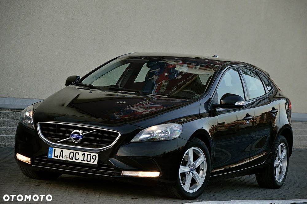 Volvo V40 D2 Momentum - 17