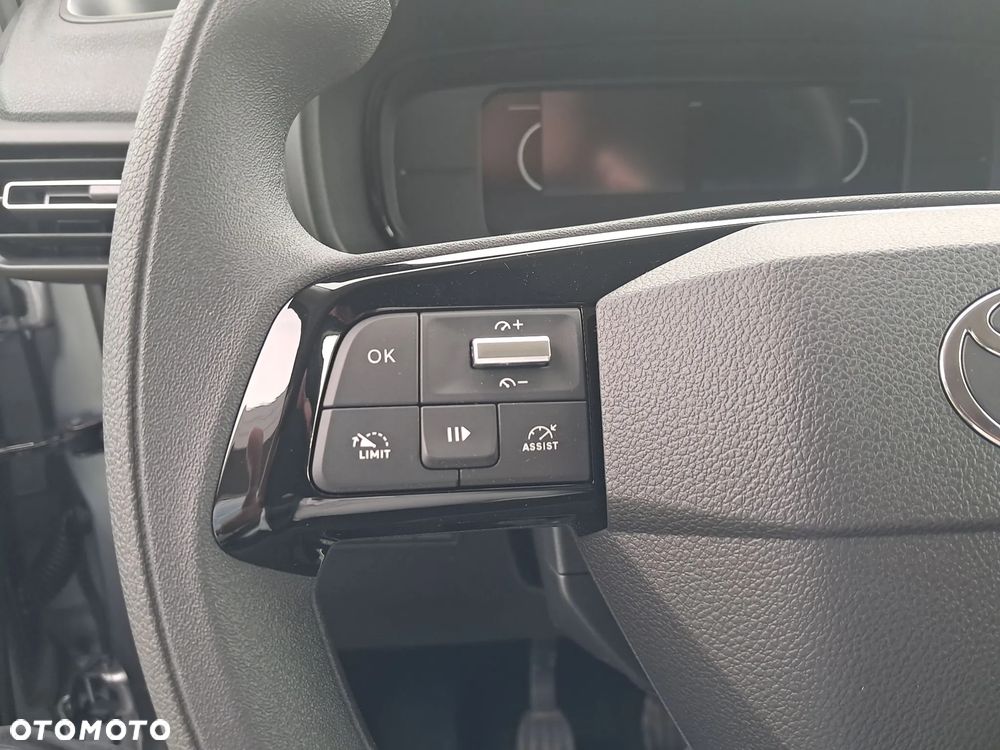Toyota Proace city - 11