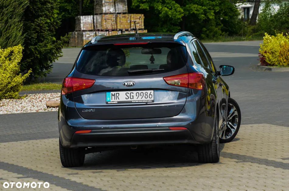 Kia Ceed 1.6 GDI SW Vision - 20