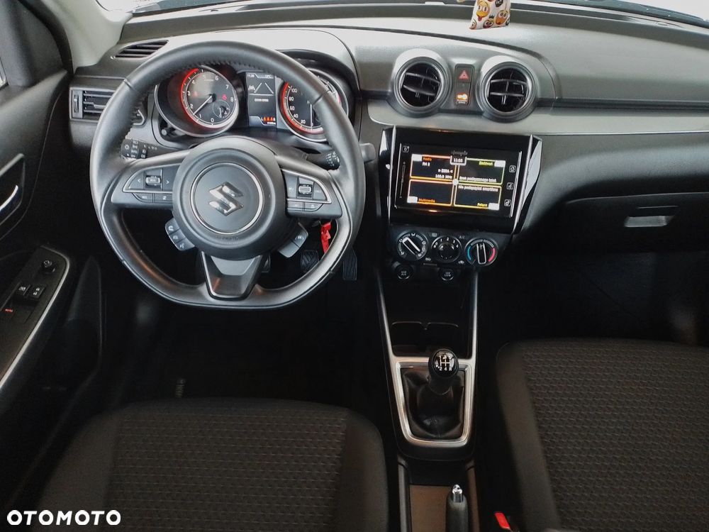 Suzuki Swift 1.2 Dualjet SHVS Premium Plus - 12