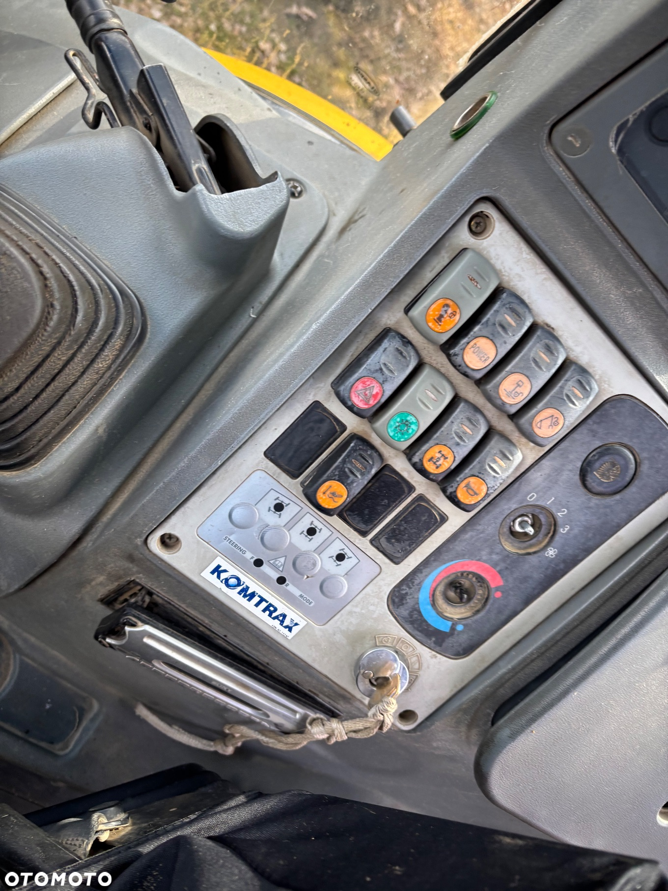 Komatsu WB 93 - 9
