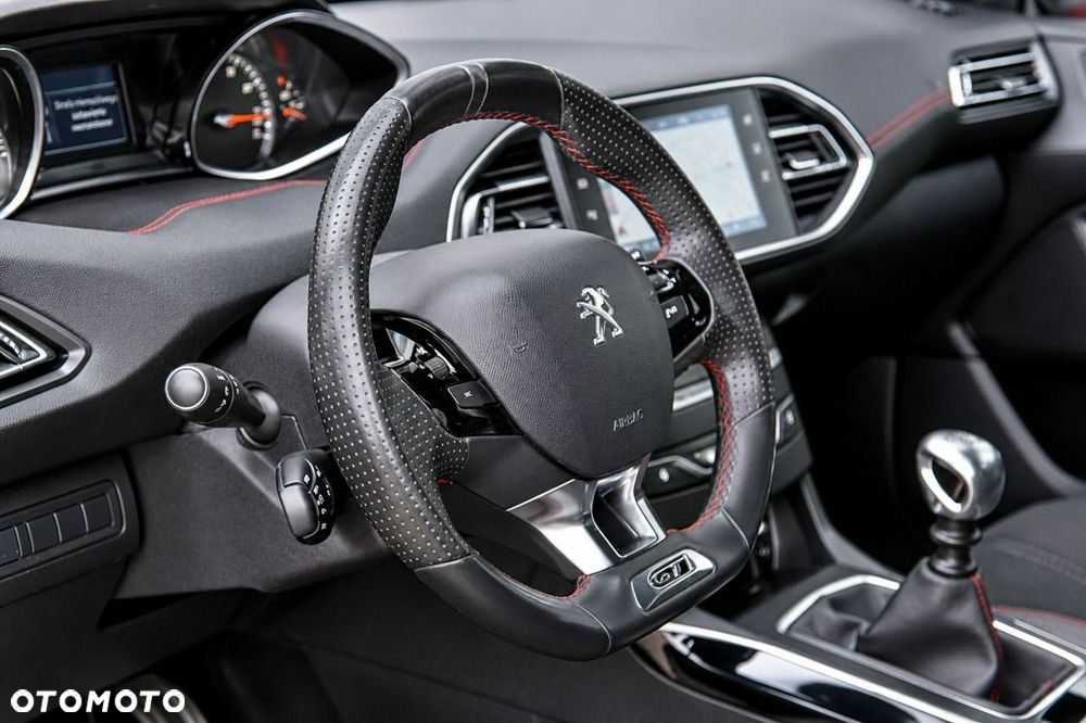 Peugeot 308 2015