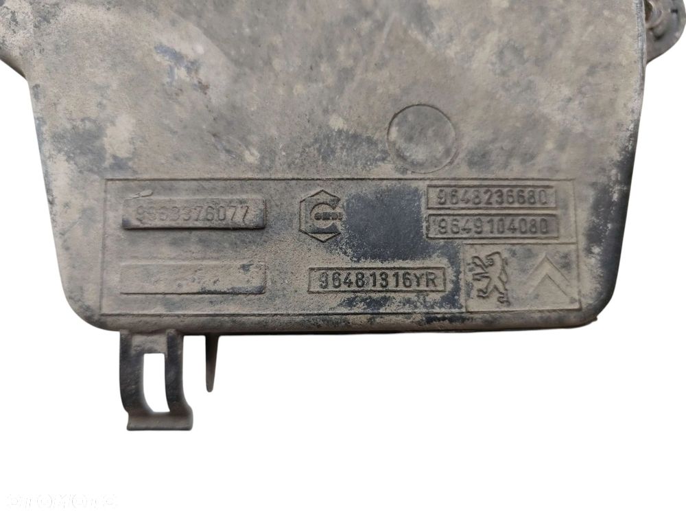 Używany Mocowanie koła zapasowego - 285 PLN - Otomoto.pl