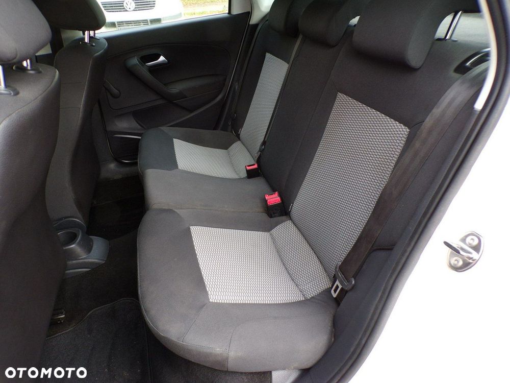 Volkswagen Polo - 25