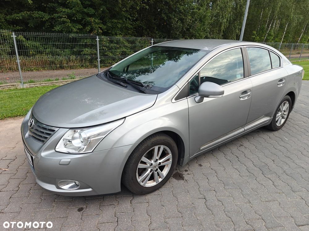 Toyota Avensis 2.0 D-4D Sol - 3