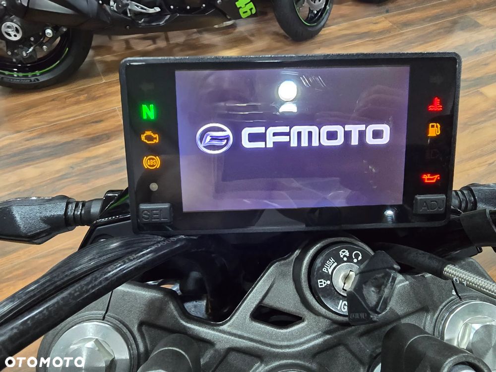 CFMoto NK - 23