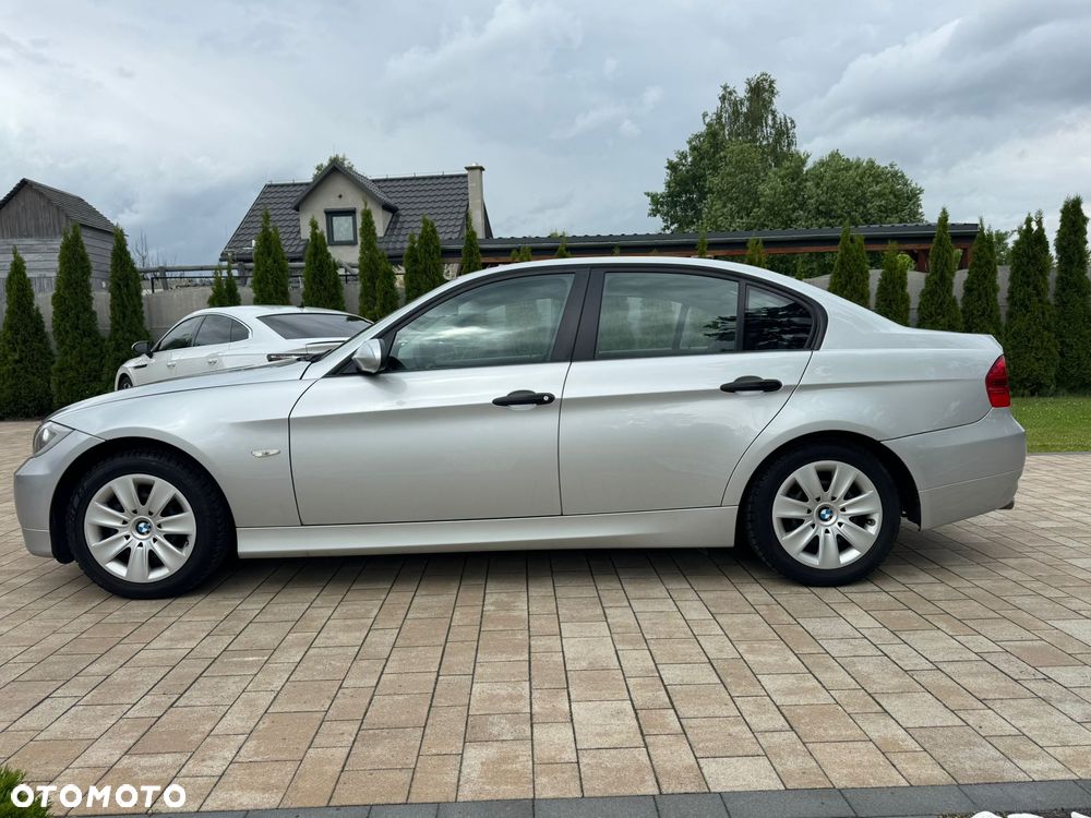 BMW Seria 3 320i - 14