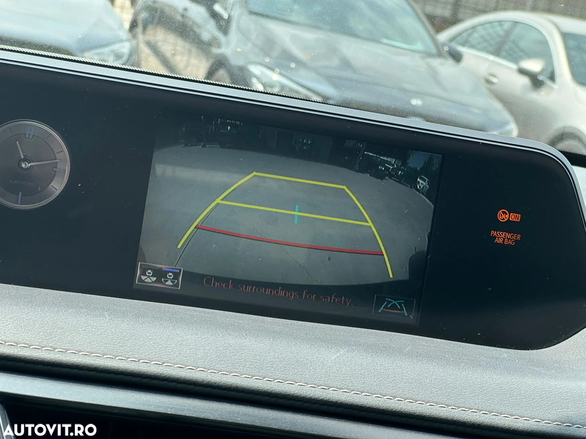 Lexus UX 250h Business Edition - 20
