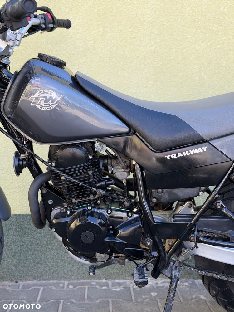 Yamaha TW - 23