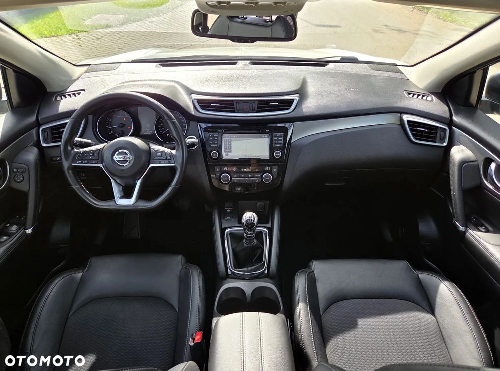 Nissan Qashqai 1.6 DIG-T Tekna - 25