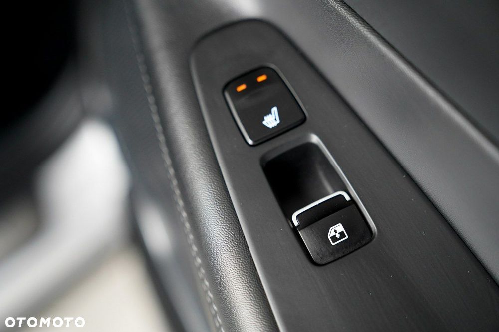 Hyundai Santa Fe - 32