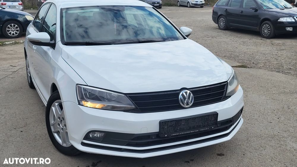Volkswagen Jetta 2.0 TDI Comfortline - 2