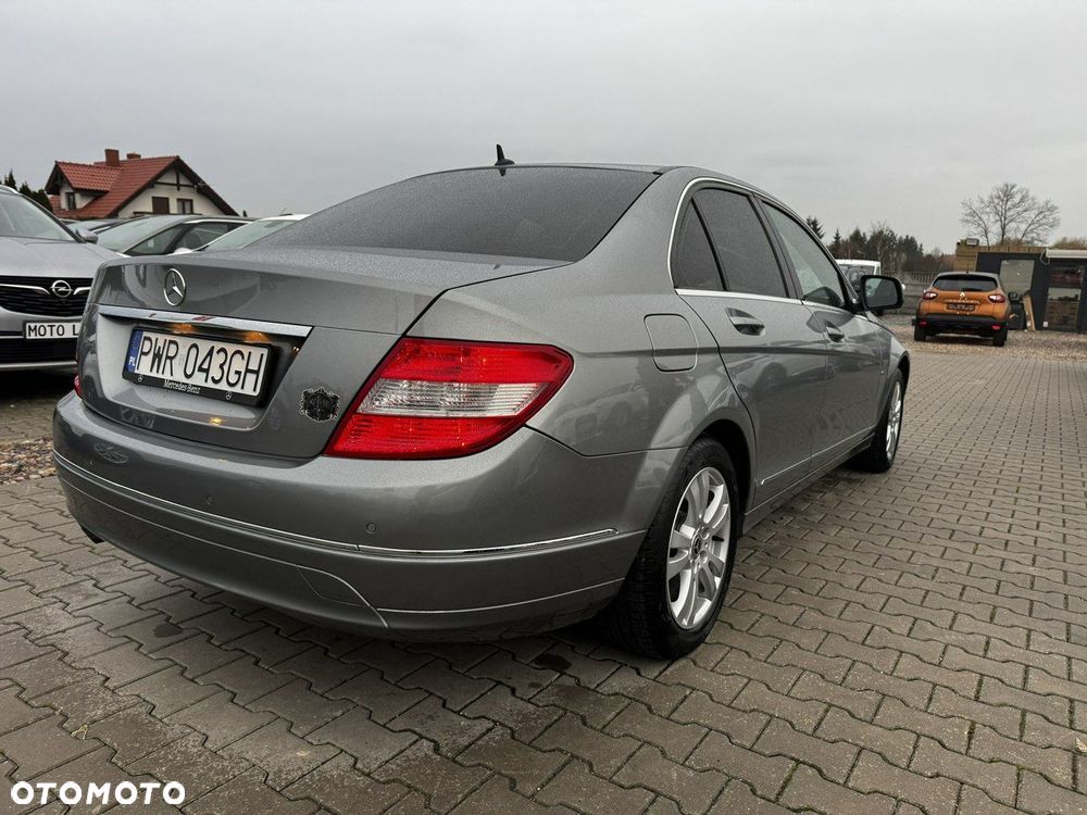 Mercedes-Benz Klasa C 200 (BlueEFFICIENCY) 7G-TRONIC Elegance - 5