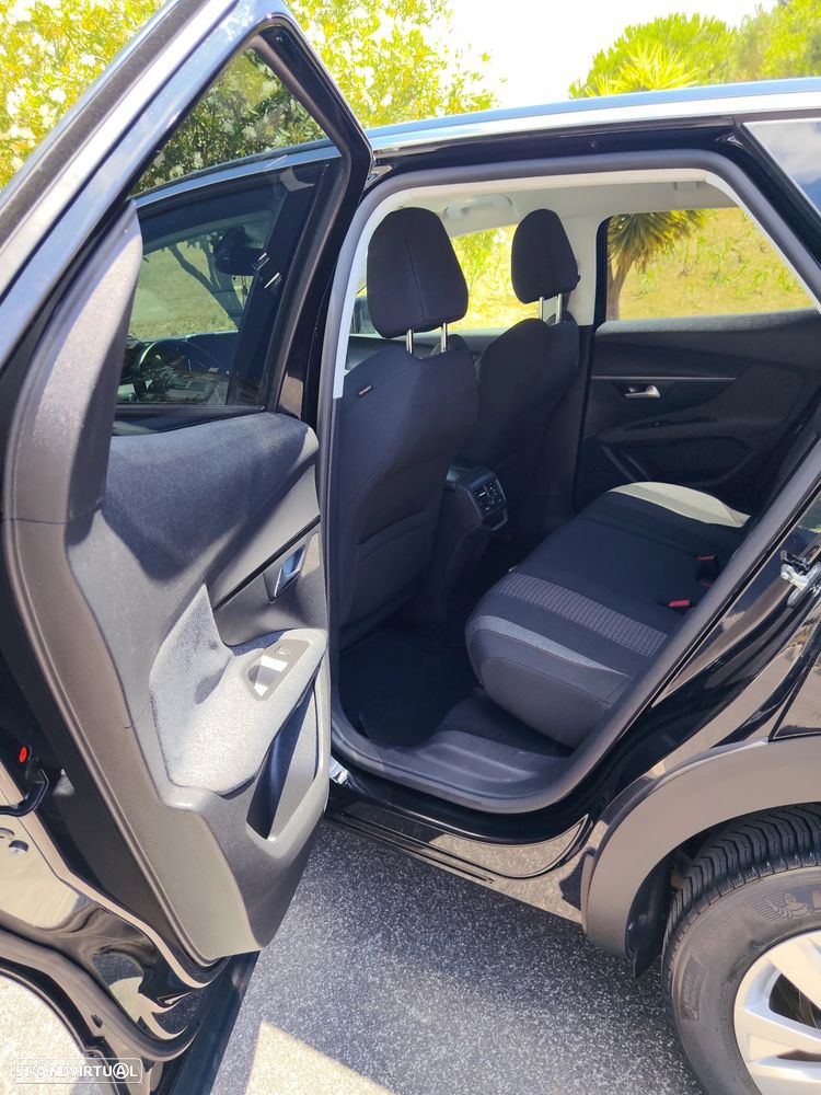 Peugeot 3008 BlueHDi 130 Stop & Start EAT8 Allure - 22