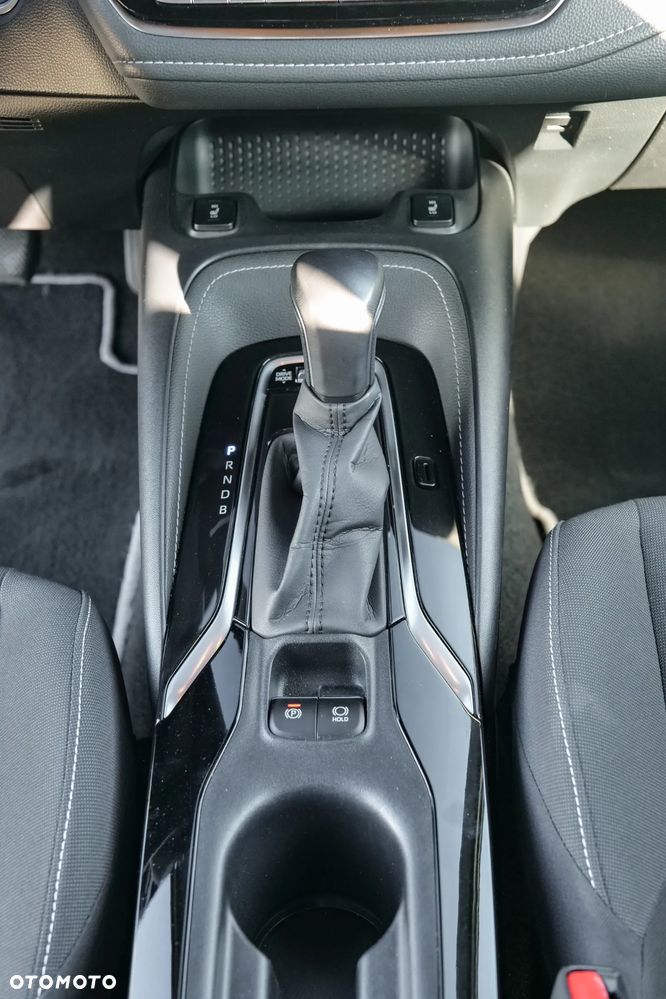 Toyota Corolla 1.8 Hybrid Comfort - 22