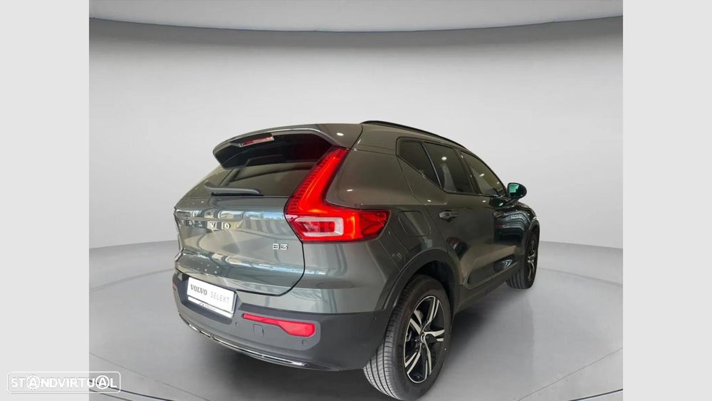 Volvo XC 40 2.0 B3 Plus Dark - 8