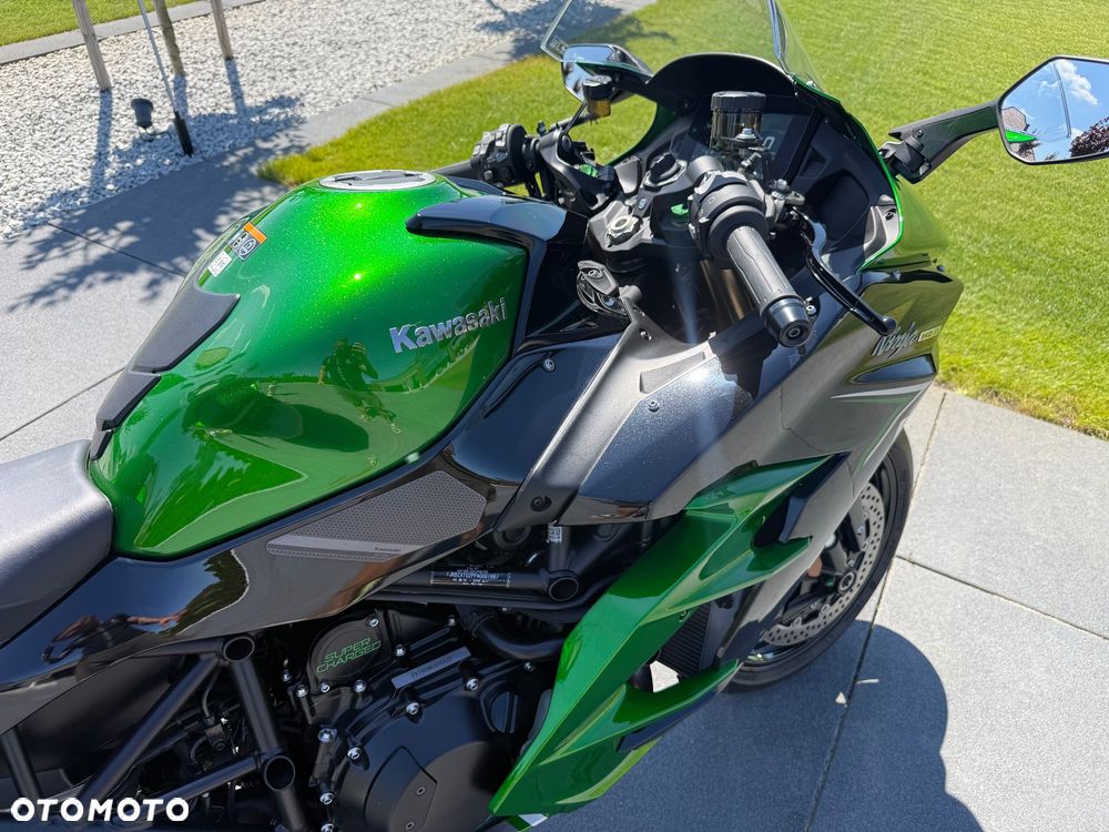 Kawasaki Ninja H2 SX - 16
