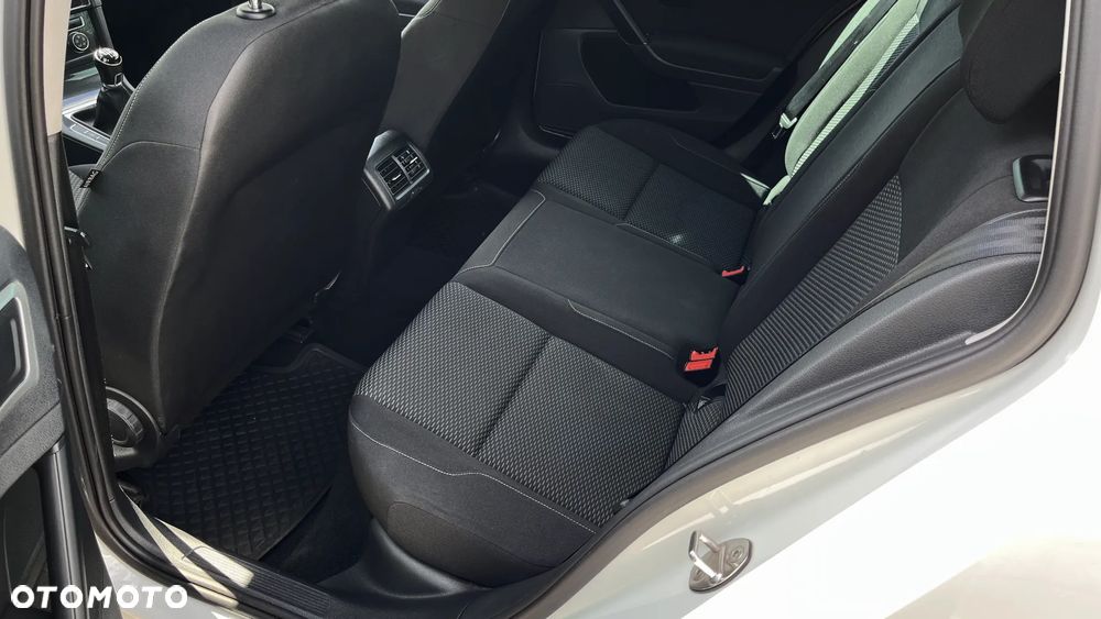 Volkswagen Golf VII 1.4 TSI BMT Comfortline - 23
