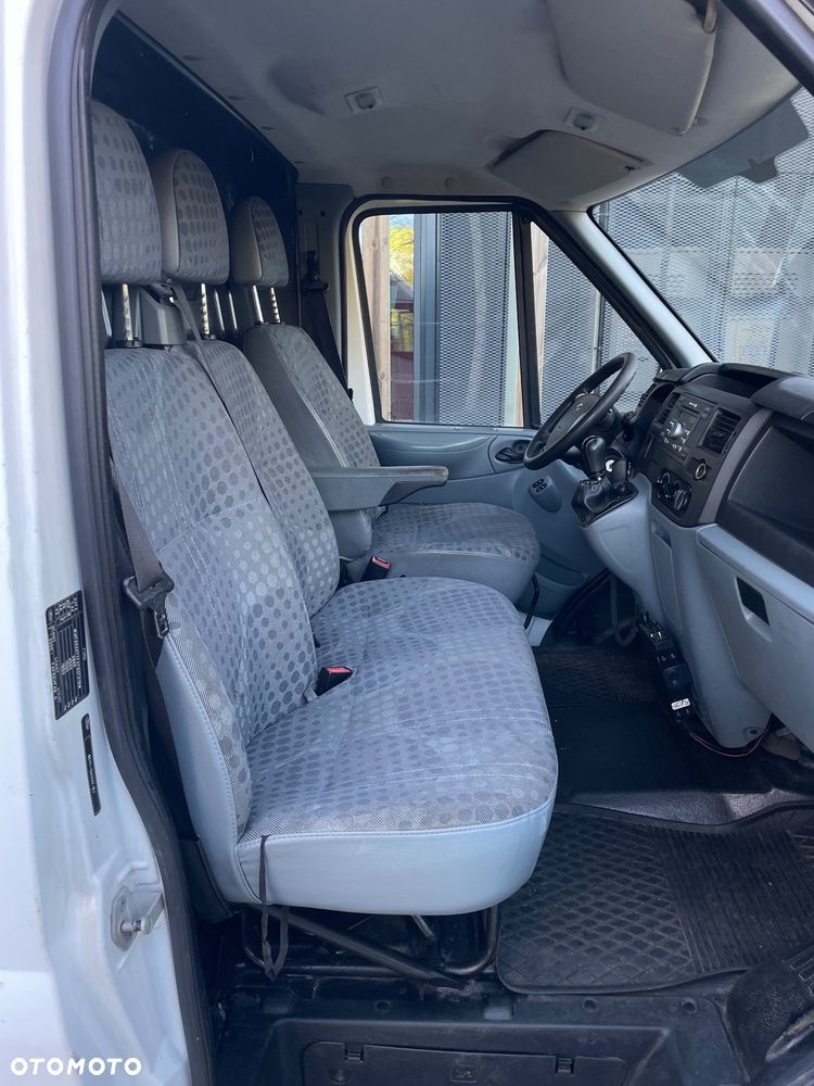 Ford Transit - 18