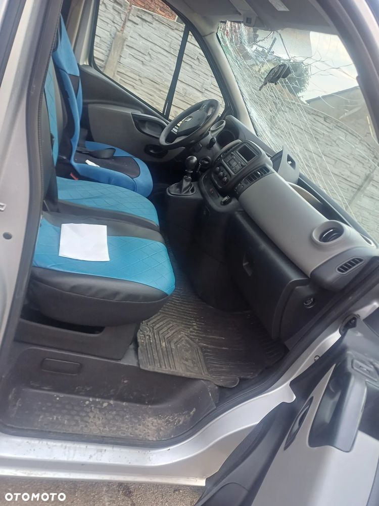 Renault Trafic - 12