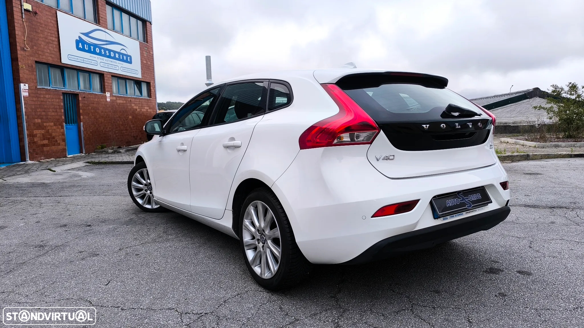 Volvo V40 1.6 D2 Eco Momentum - 5