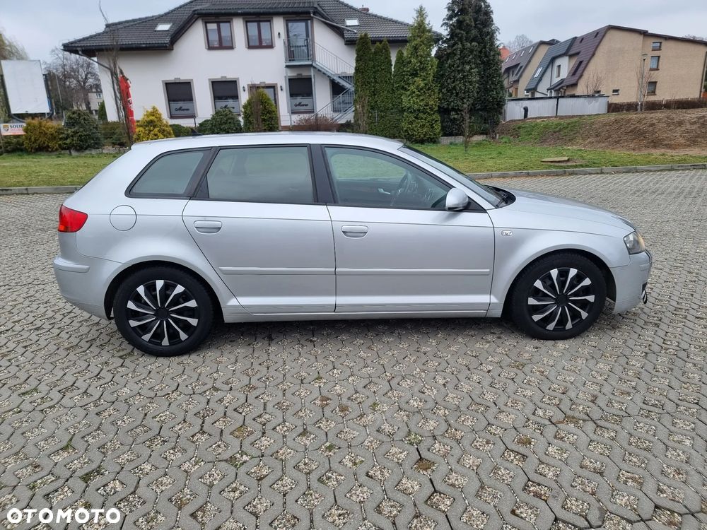 Audi A3 Sportback - 16