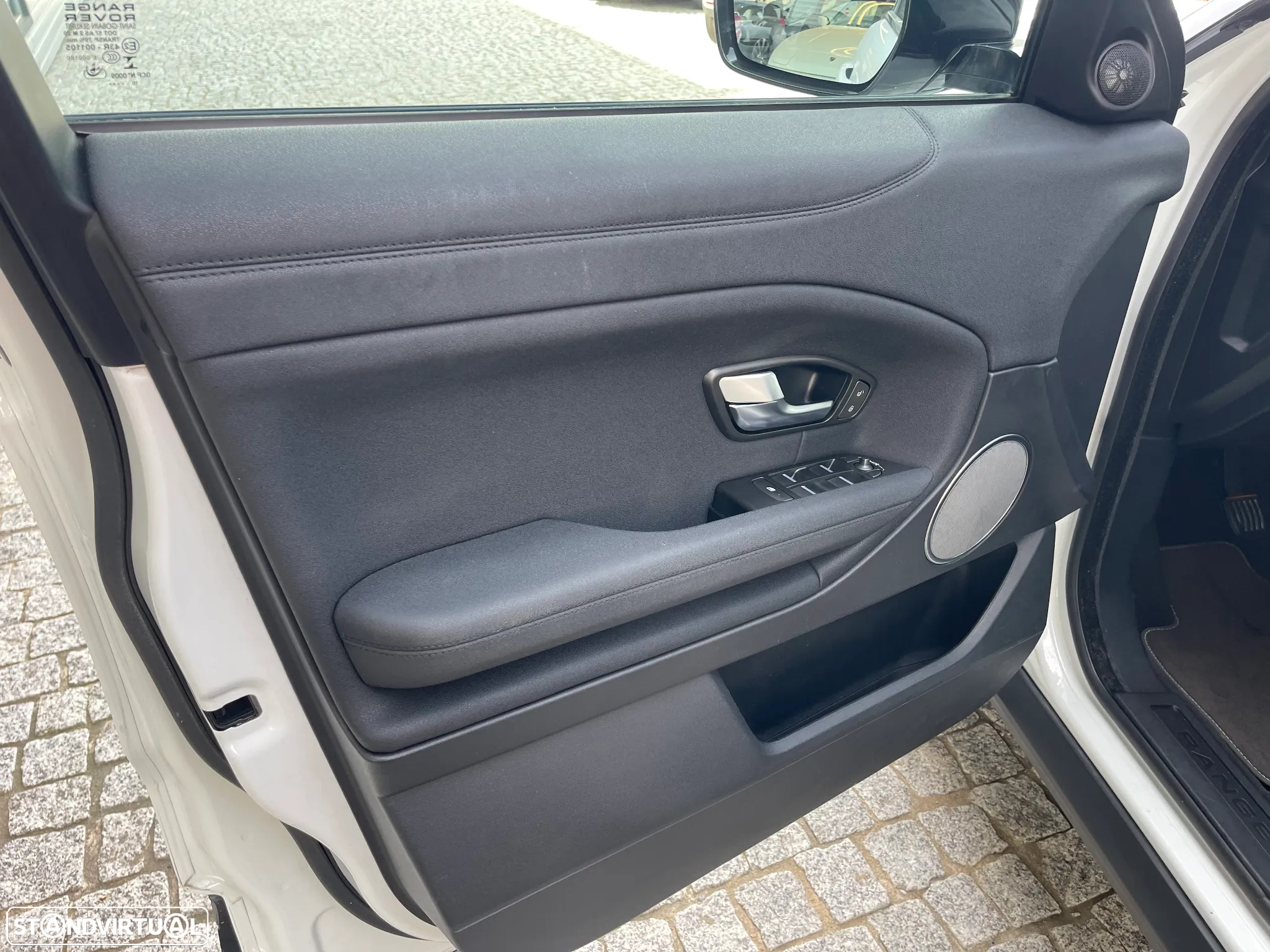 Land Rover Range Rover Evoque 2.0 eD4 SE Dynamic - 16