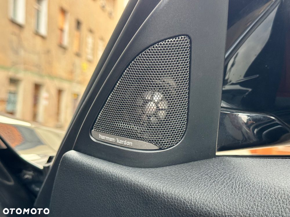 BMW Seria 3 328i Sport Line - 8