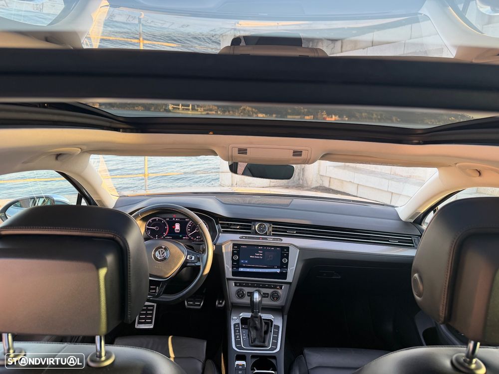 VW Passat Alltrack 2.0 TDI DSG 4Motion - 24