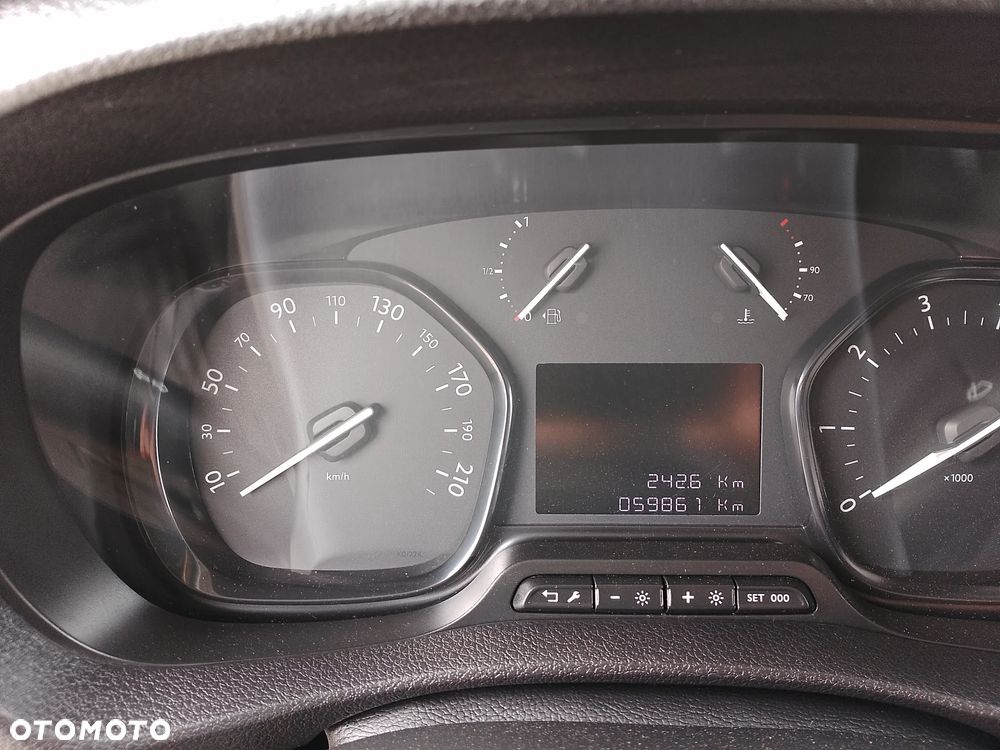 Toyota Proace Scudo Expert Vivaro Jumpy L2 L3 Maxi Izoterma Chłodnia Mroźnia minus 20st 220V na stoku 3os 3 Eupal - 26