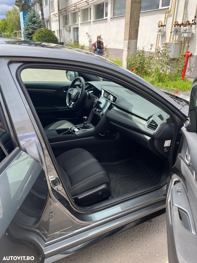 Honda Civic 1.5 VTEC Turbo Sport Plus - 9