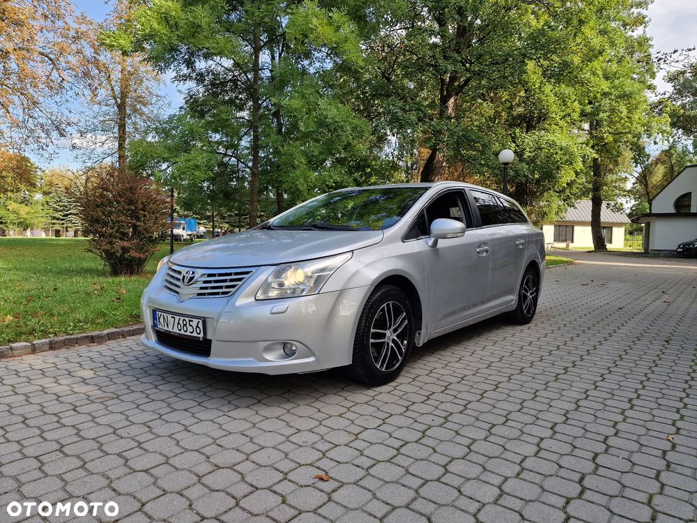 Toyota Avensis 1.8 Sol plus NAVI - 1