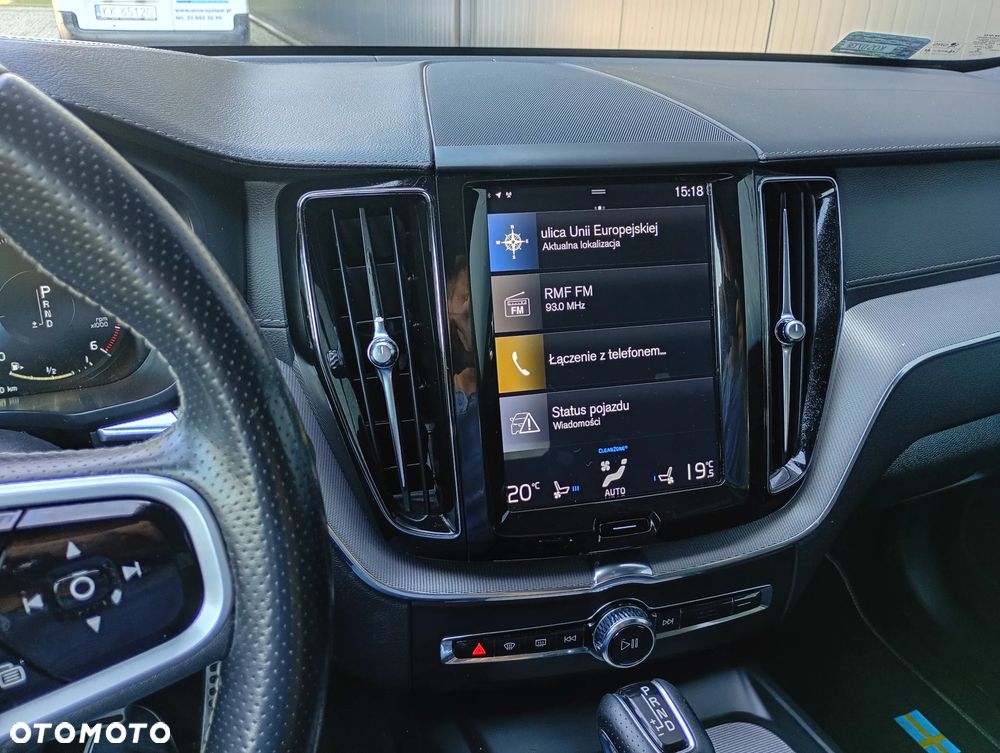 Volvo XC 60 D4 AWD R-Design - 6