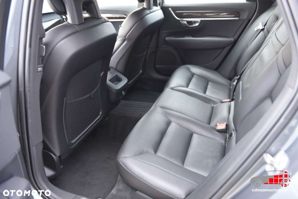 Volvo V90 T5 Momentum - 17
