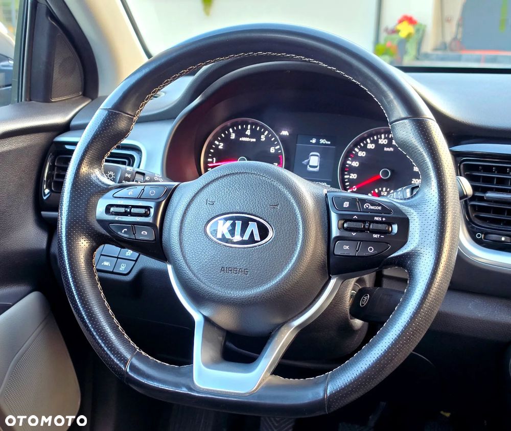 Kia Stonic 1.4 L - 23