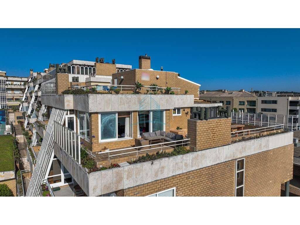 Penthouse T4 à Venda na 1 Linha de Praia - Grande imagem: 5/45
