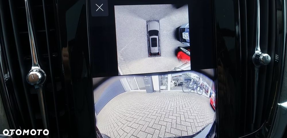 Volvo V90 T8 AWD Plug-In Hybrid Plus Dark - 16