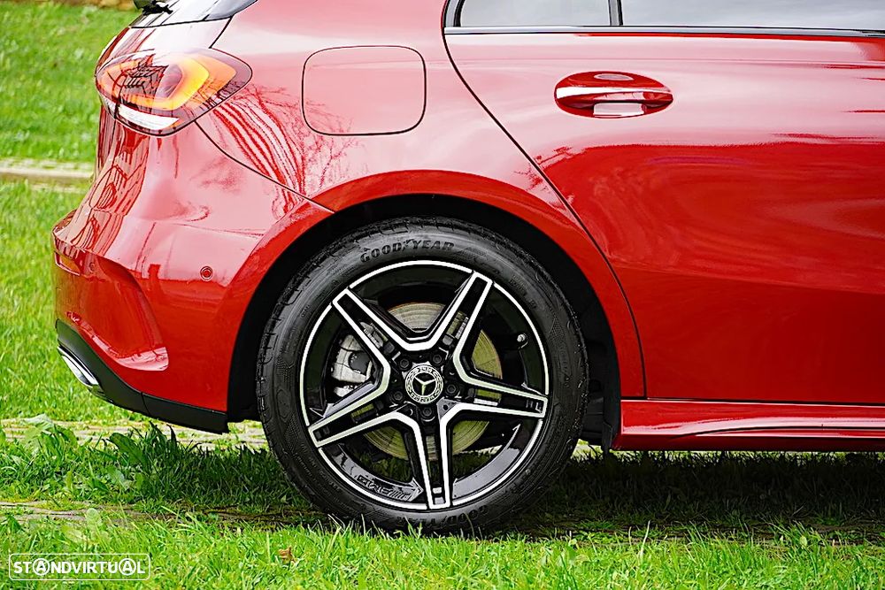 Mercedes-Benz A 250 e AMG Line - 12