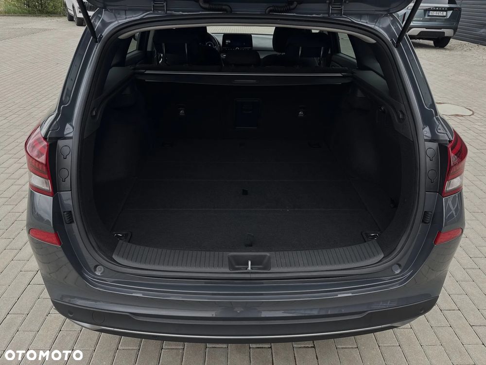 Hyundai i30 1.5 T-GDI 48V Smart Plus - 32